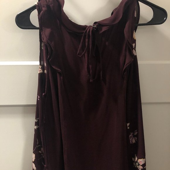 Maroon Tank - Picture 2 of 2